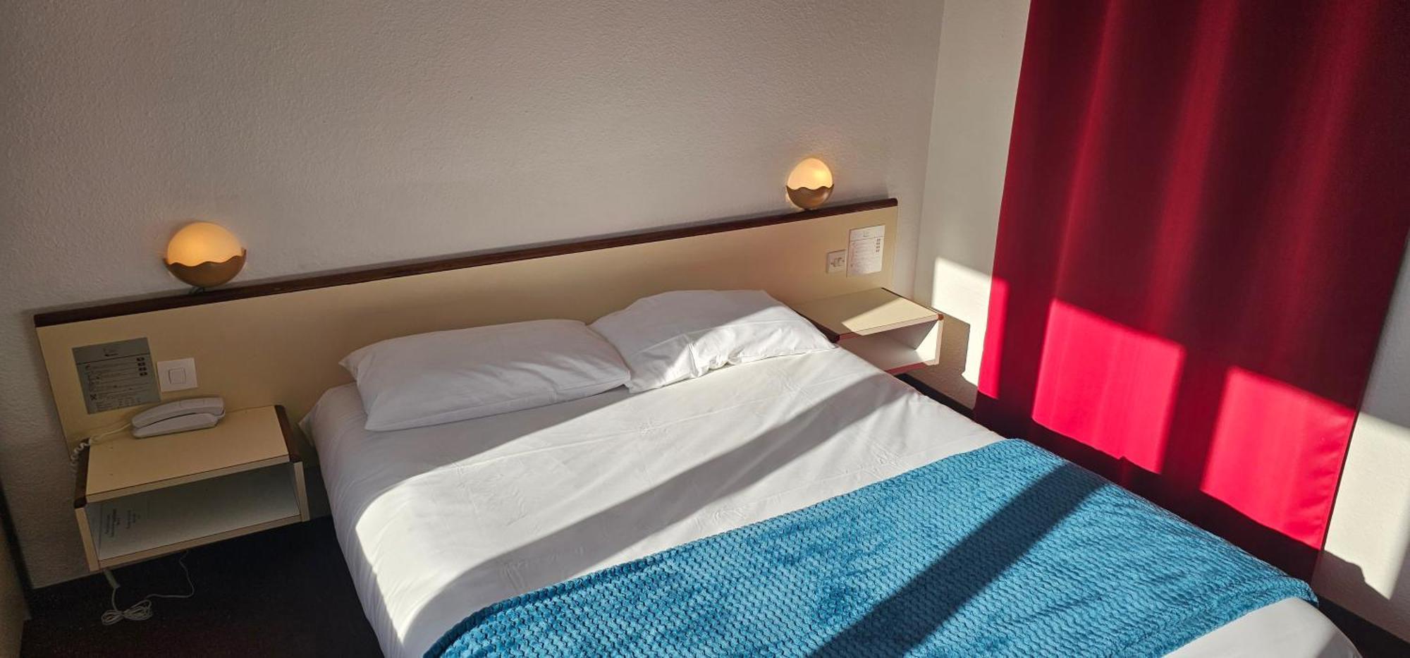 Brit Hotel Confort Gien Exterior foto