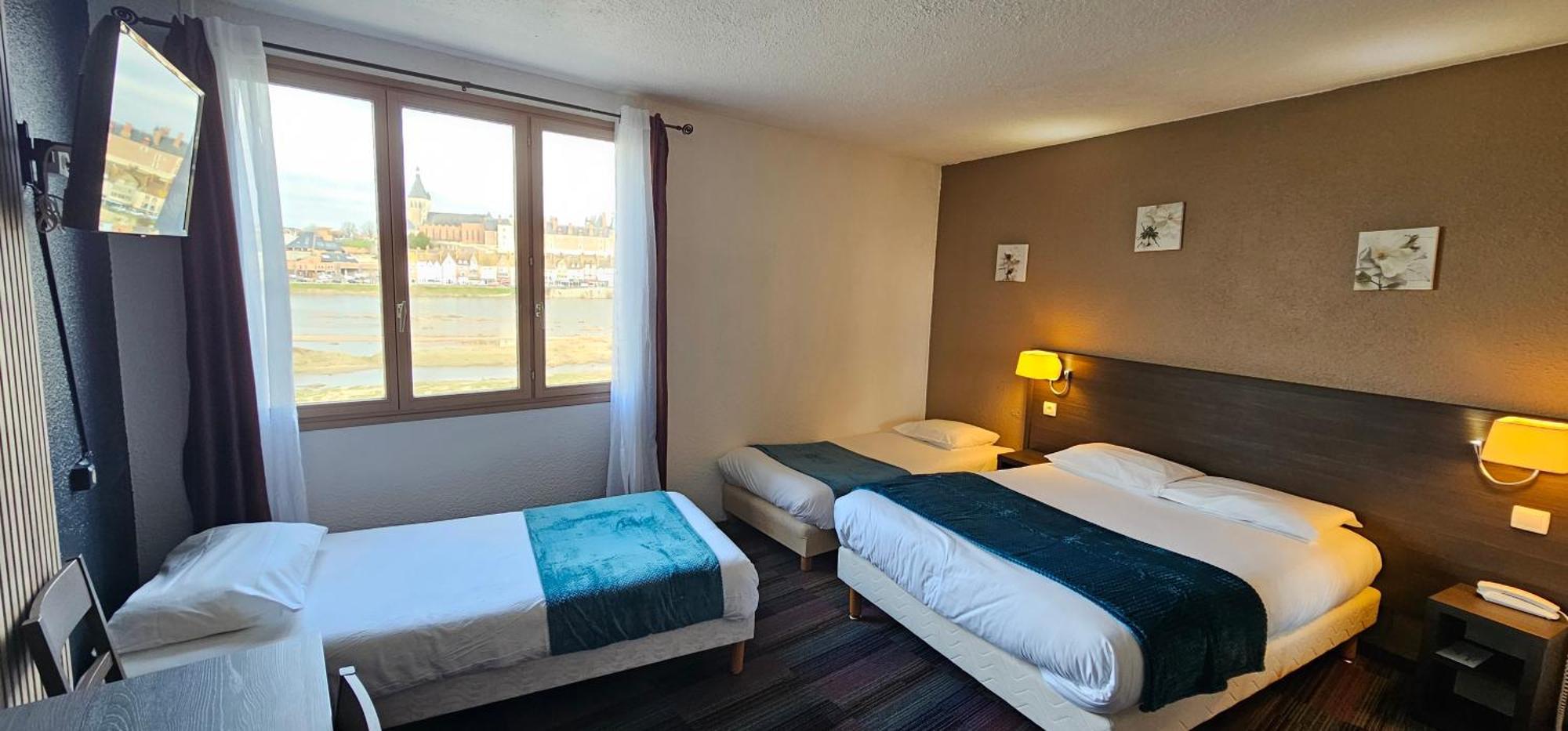 Brit Hotel Confort Gien Exterior foto
